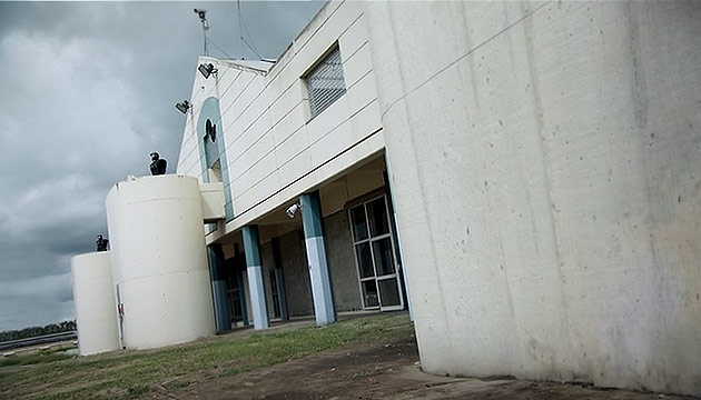 k9 virtual reality prison