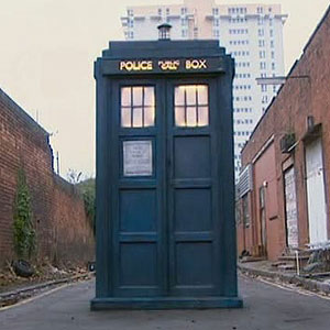 2005-tardis-exterior.jpg